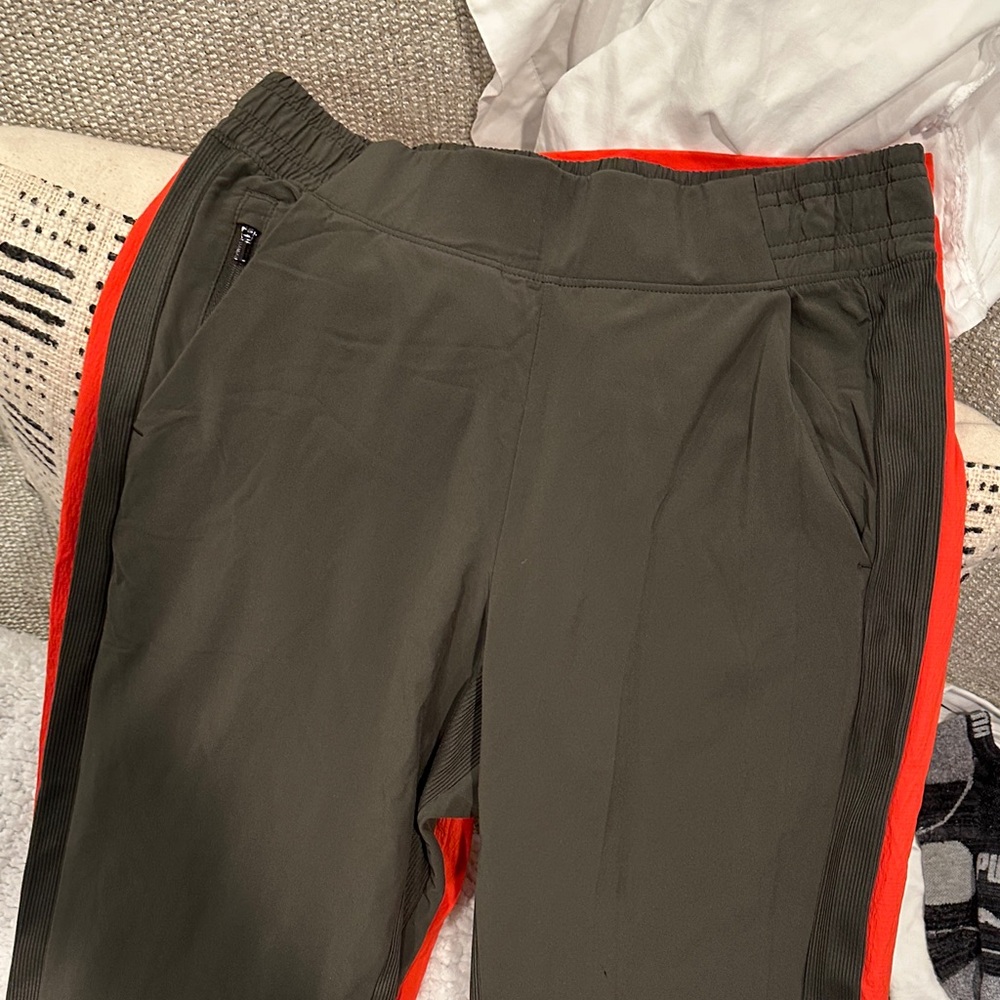 Athleta Brooklyn Jogger - Picture 4 of 11